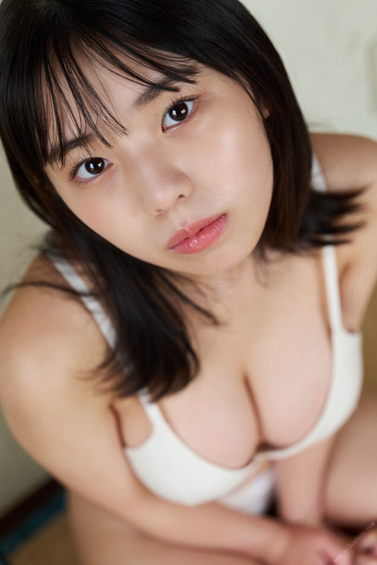 FRIDAY Digital Photobook 2022 10 06 Hina Kikuchi 菊地姫奈 Overwhelming heroine Vol 002 0049 8423866901.jpg