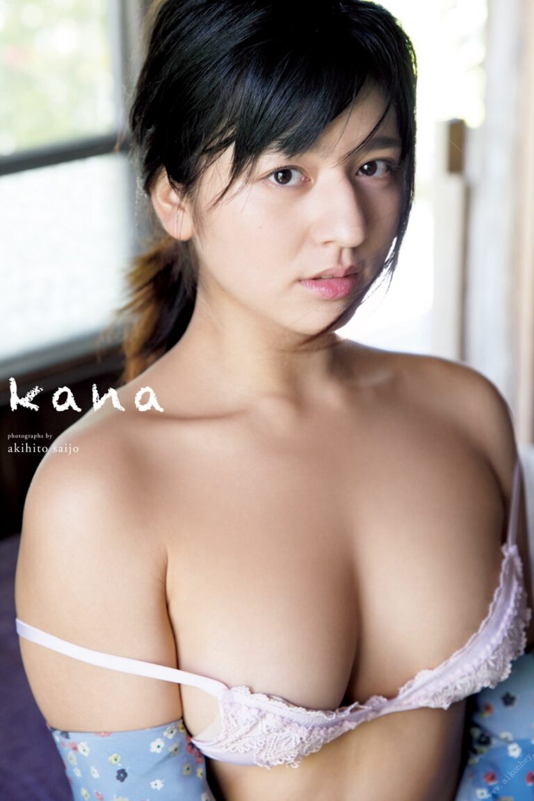 Photobook 2018-12-07 Kana Tokue 徳江かな – Kana